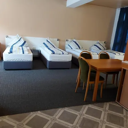 -pension-weller Hotel *