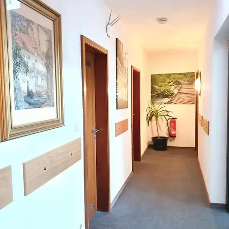 Hotel -Pension-Weller Mühlheim